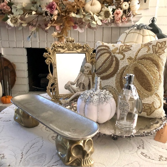 New! Sweet Petite Glitz & Glam White Pumpkin - Picture 5 of 7